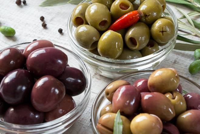 3 Kinds of Olives (1 lb)