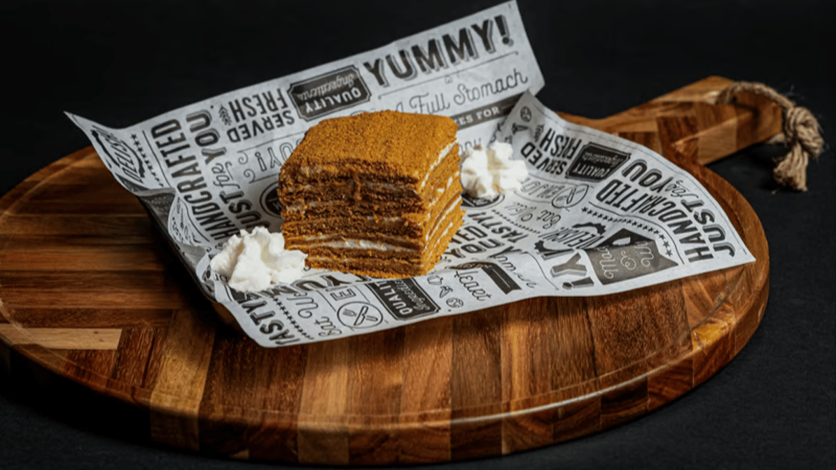 Medovik Cake