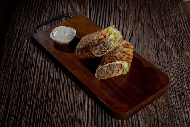 GREEK GYRO WRAP (beef n lamb)