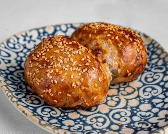 Samsa with lamb