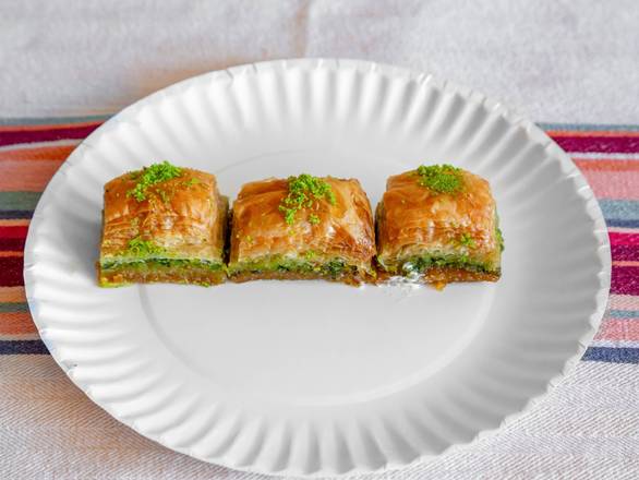 Baklava (3pcs)