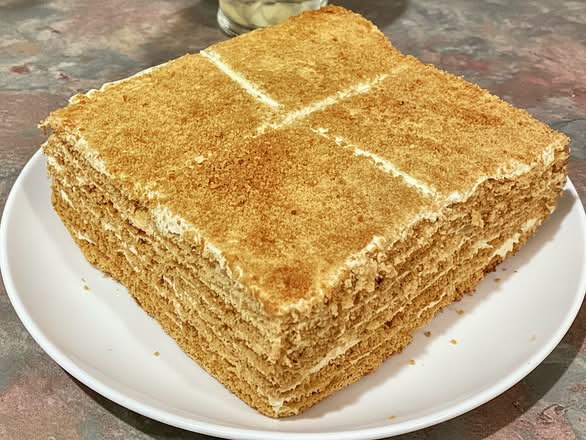 Homemade Medovik